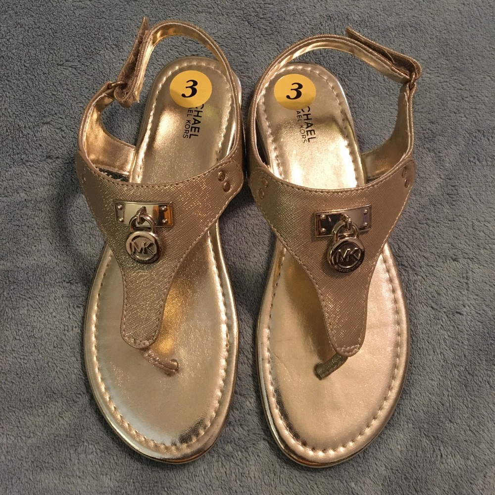 Michael Kors Gold Rosalie Girls’ Thong Sandal 3M